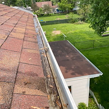 Top-Quality-Gutter-Cleaning-Performed-in-Shakopee-Minnesota 3