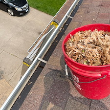 Top-Quality-Gutter-Cleaning-Performed-in-Shakopee-Minnesota 1